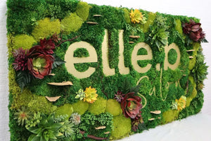 Dschungelwand mit Logo für Elle von Naturewalls.