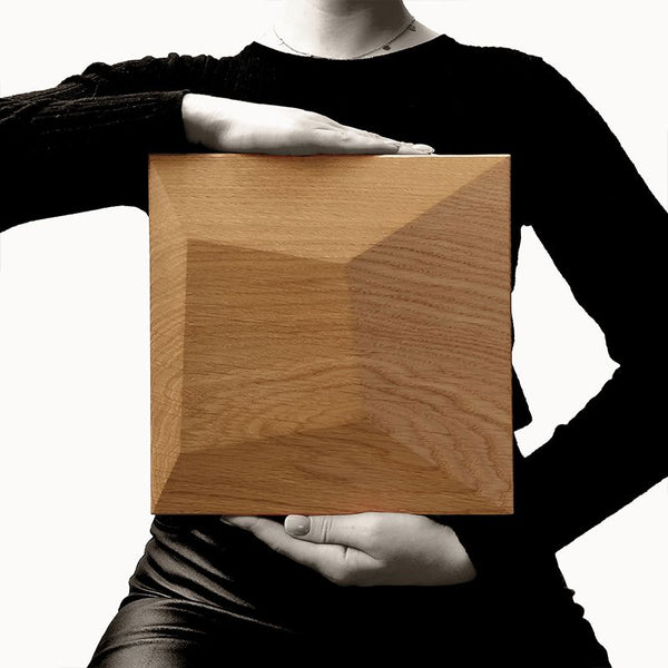 Holzpaneele Pillow der Edge-Serie in Eiche von Naturewalls x Form At Wood.